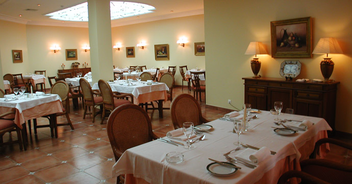 Ria Park Garden Hotel - Image 11