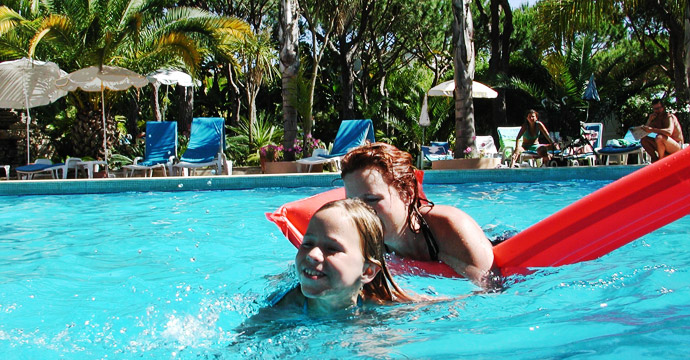 Ria Park Garden Hotel - Image 3