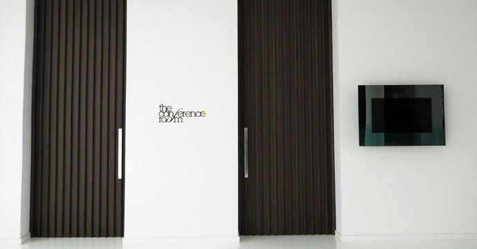 Yellow Lagos Meia Praia - Image 28