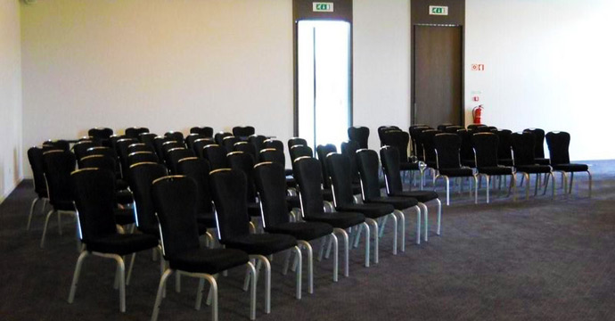 Yellow Lagos Meia Praia - Image 29