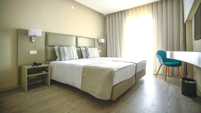 Maria Nova Lounge Hotel - Image 7