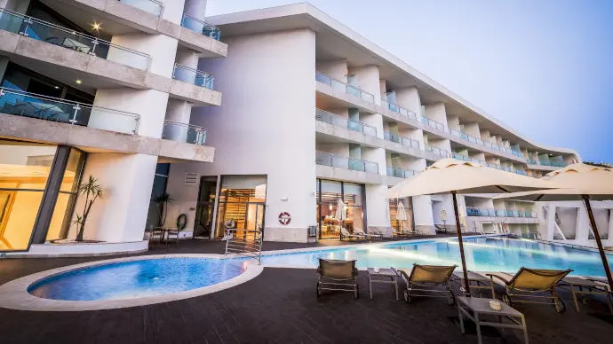 Portugal golf holidays - Sesimbra Oceanfront Hotel