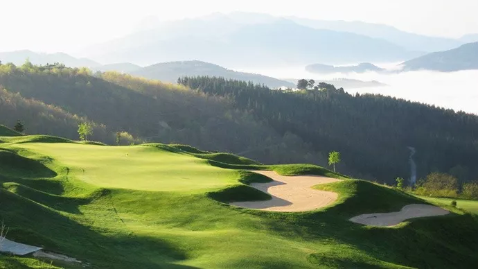 Spain golf courses - Uraburu Golf - Photo 4