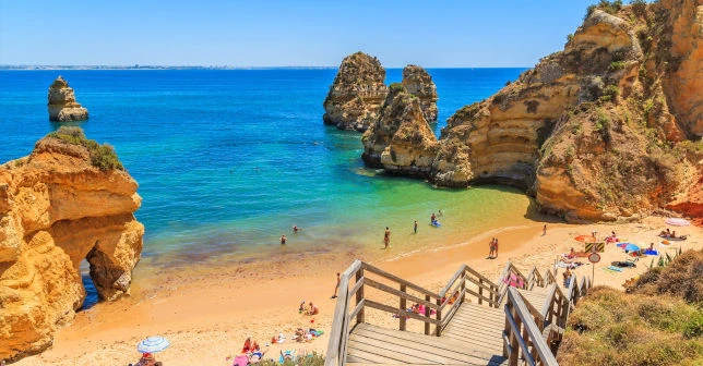 Lagos, Algarve. Algarve tourism sector expects a busy Easter
