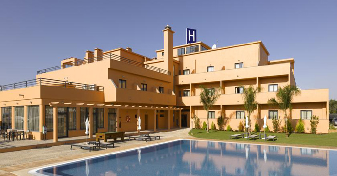 Praia Sol Hotel - Image 1