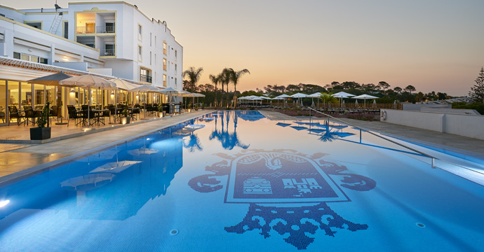 Dona Filipa Hotel - Image 2