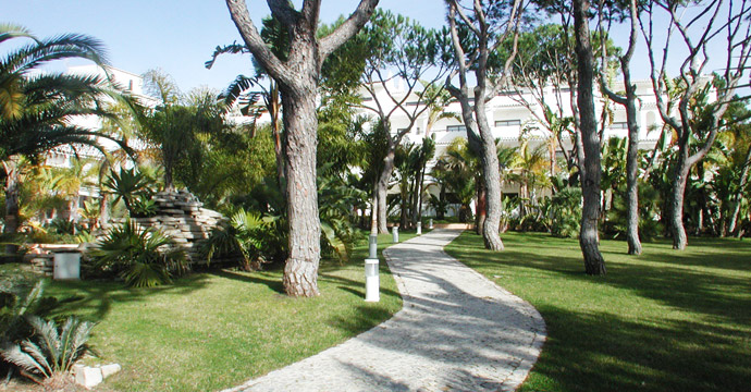 Ria Park Garden Hotel - Image 14