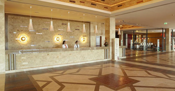 Real Marina Hotel & Spa - Image 4