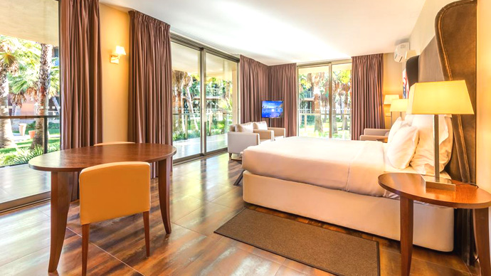 NAU Salgados Palm Village Apartments & Suites - Image 8