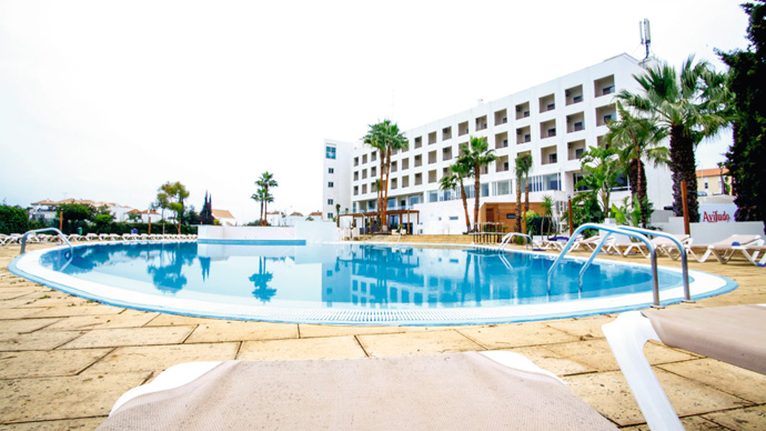 Portugal golf holidays - Maria Nova Lounge Hotel