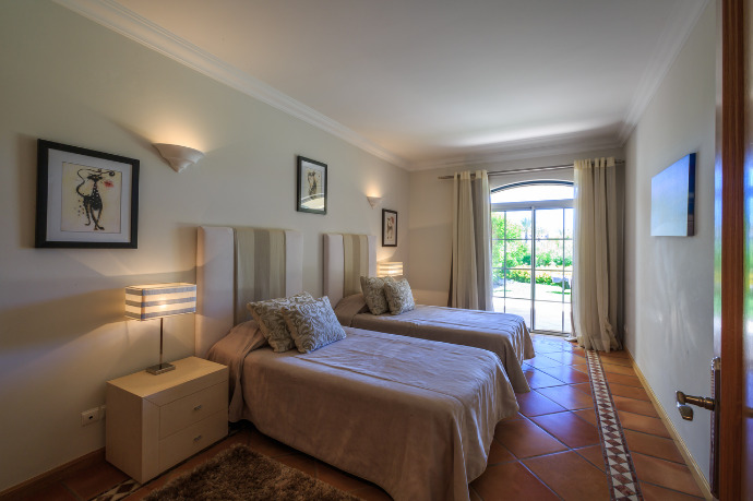 Quinta do Lago Townhouses - Image 10