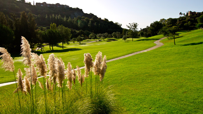 Spain golf courses - Los Arqueros - Photo 11