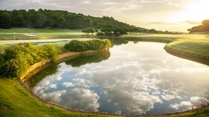 Spain golf courses - La Reserva at Sotogrande - Photo 8