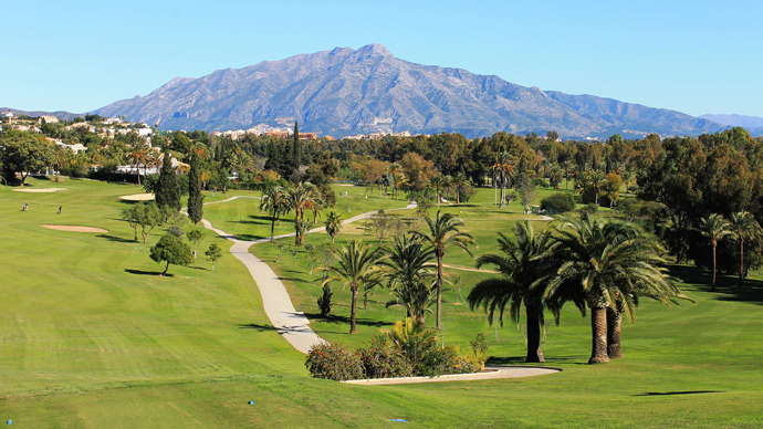 Spain golf holidays - El Paraiso Golf