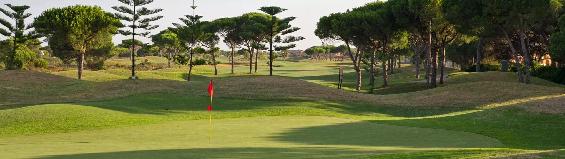 Spain golf courses - Sancti Petri Hills Golf - Photo 2