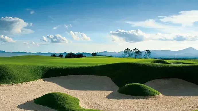 Spain golf courses - Hacienda del Alamo Golf Resort - Photo 12