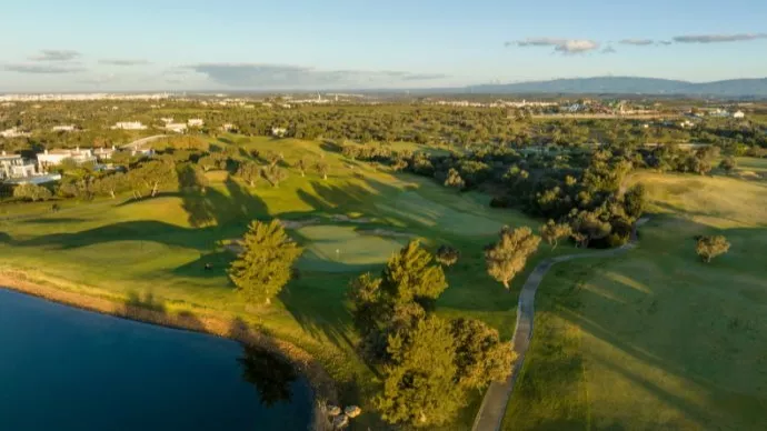 Portugal golf courses - Vale da Pinta Golf Course - Photo 15