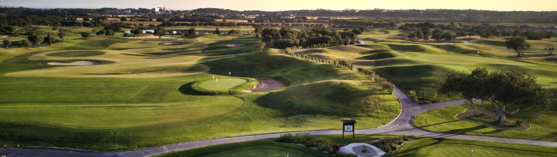 Vilamoura Victoria Golf Course Green Fee Rates, twilight, buggy Algarve, Portugal