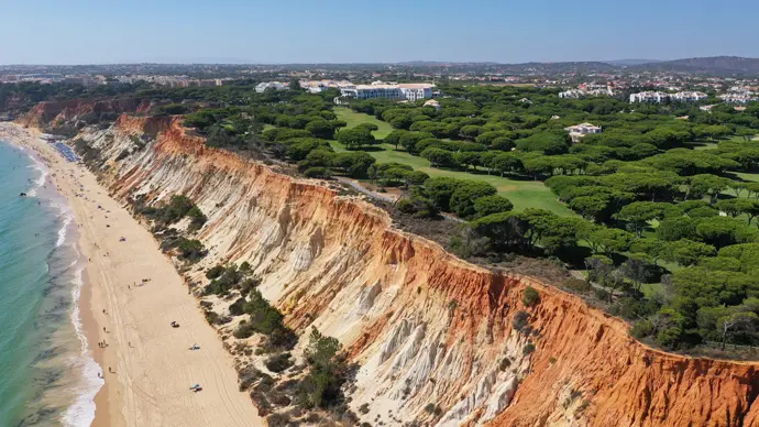 Portugal golf courses - Pine Cliffs Golf - Photo 14